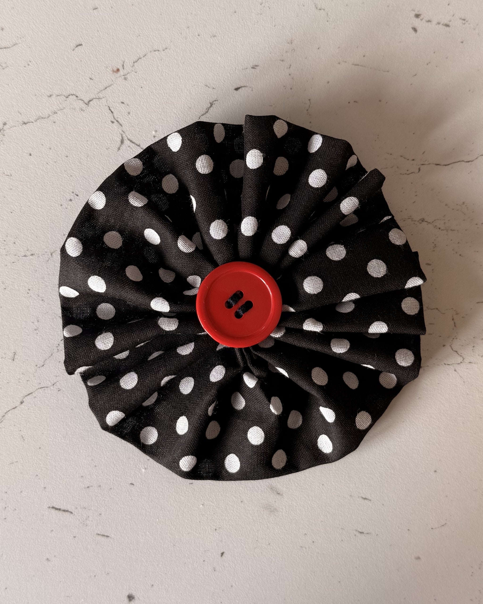 Inkspot Collar Blossom — front view | Hector's Threads