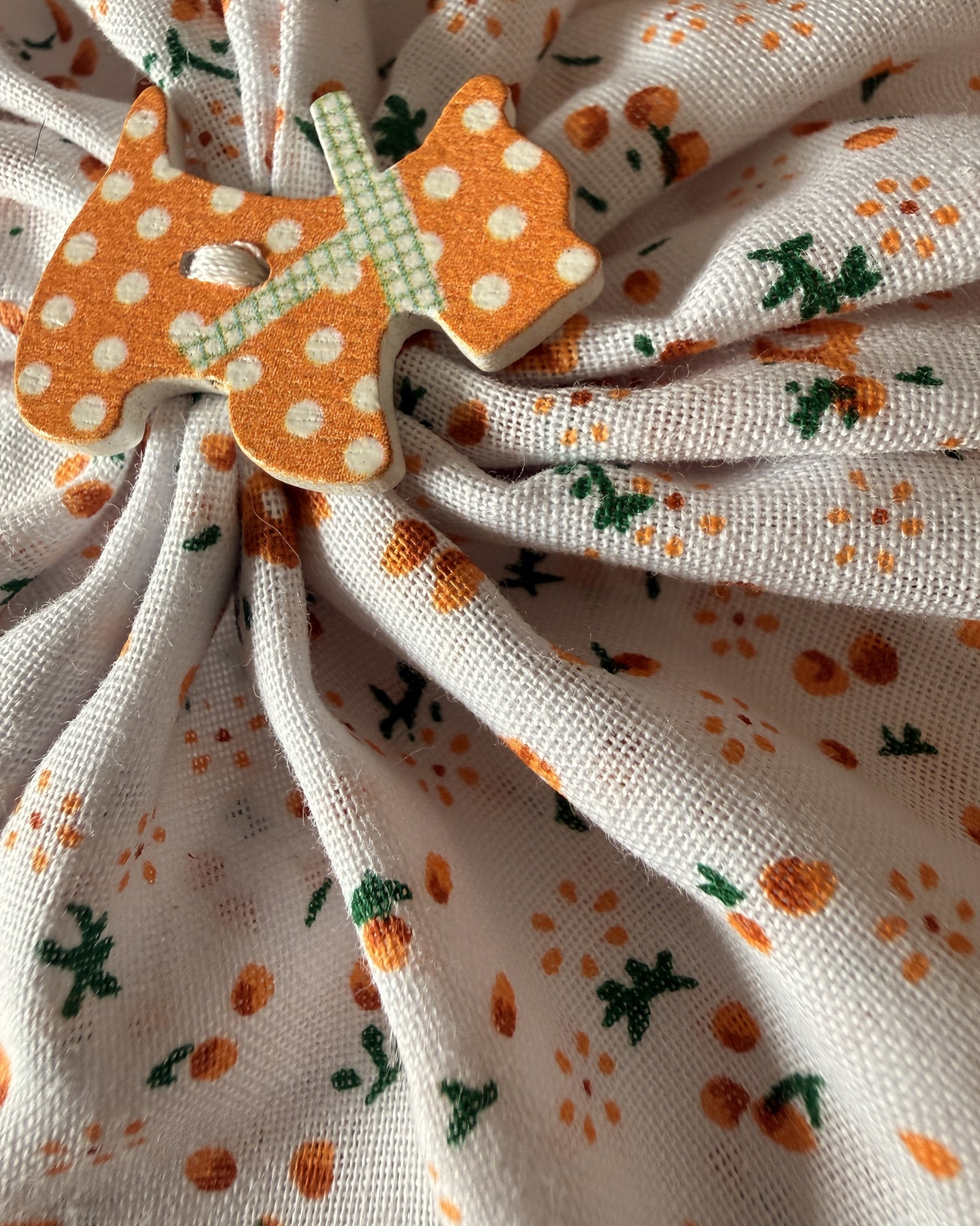 Marmalade Meadow Collar Blossom — closeup view | Hector's Threads