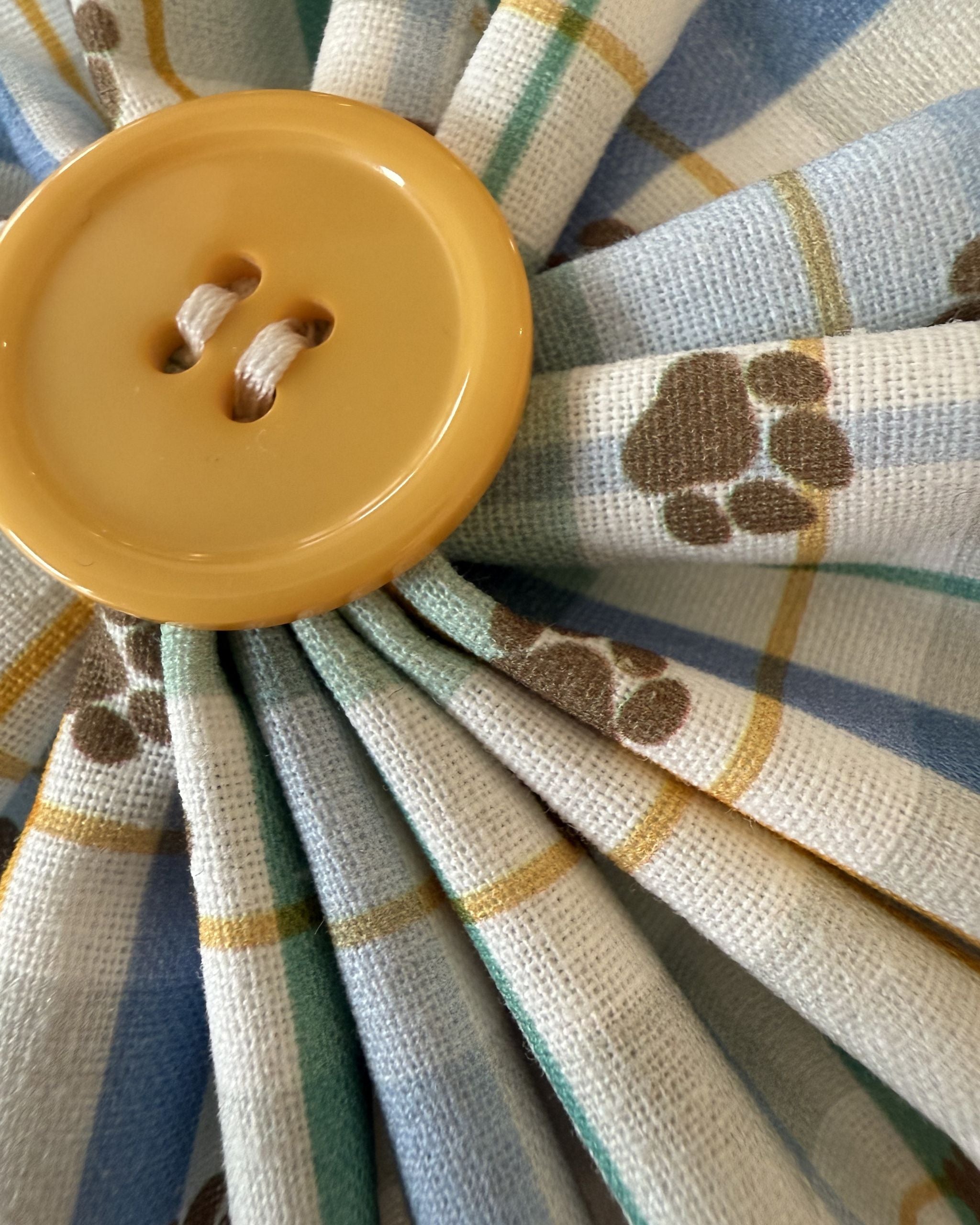 Paw Print Picnic Collar Blossom — closeup view | Hector's Threads