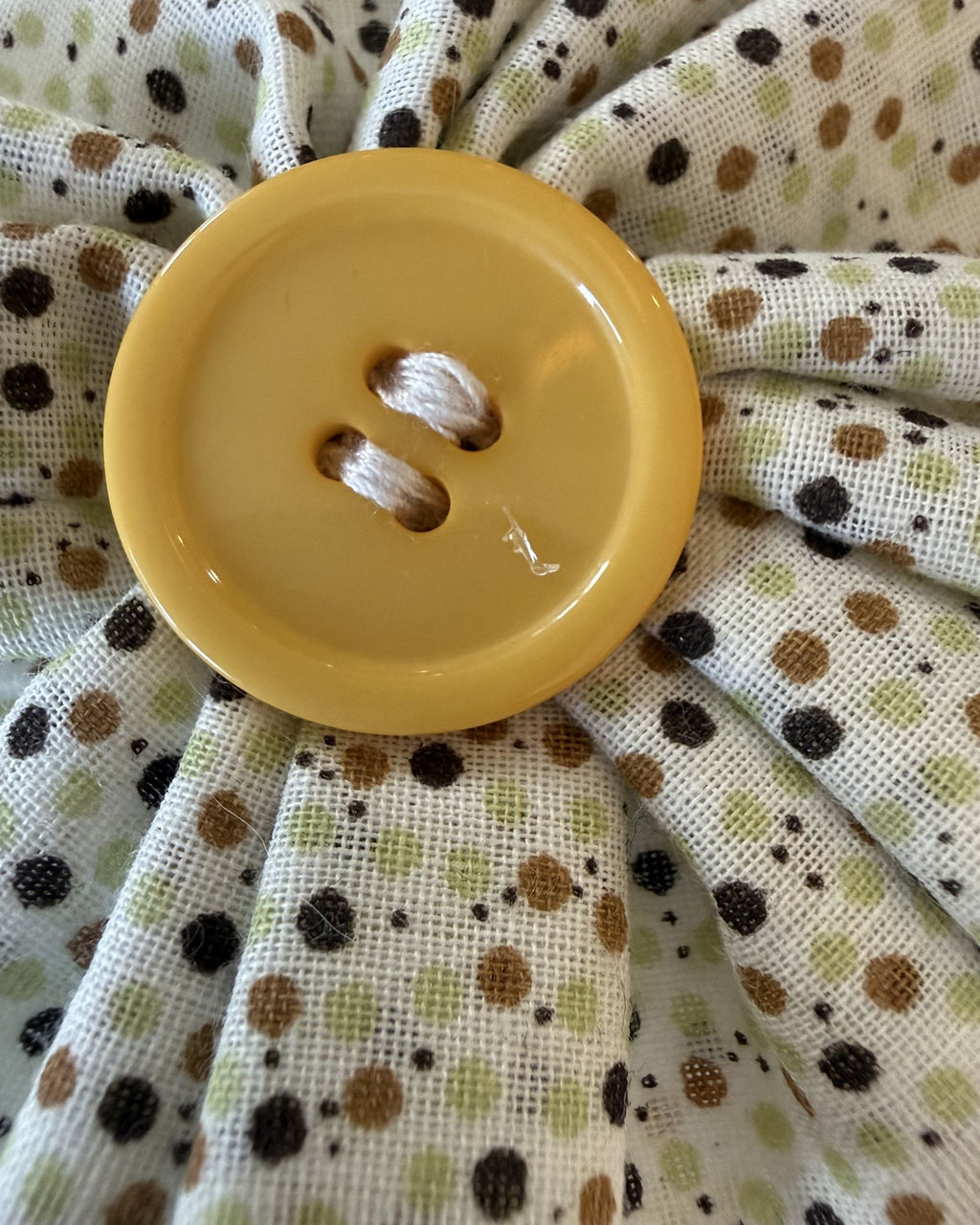Speckled Egg Collar Blossom — closeup view | Hector's Threads