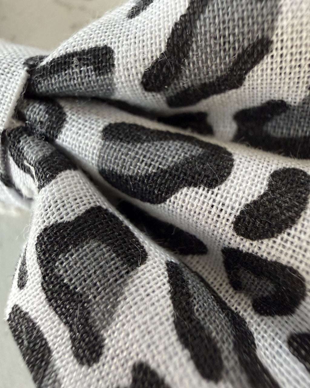 Wild Side Dog Bow — closeup view | Hector's Threads